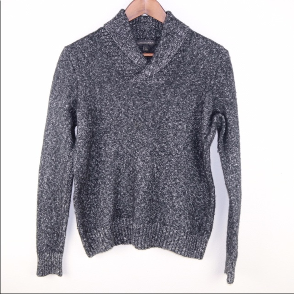Banana Republic grey wool sweater